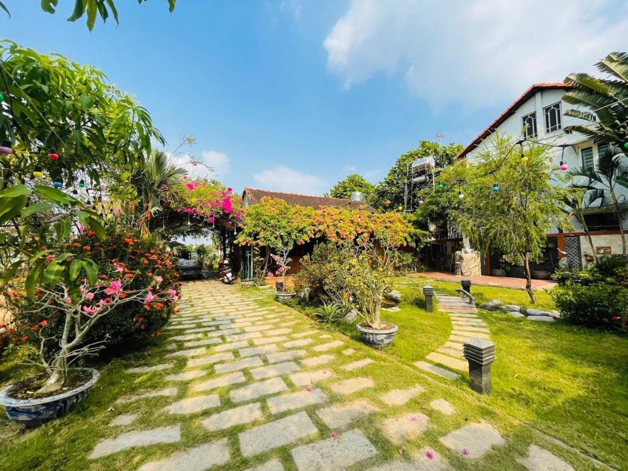 Hotel Khu Nghi Duong Huong Sen - Binh My, Cu Chi Ciudad Ho Chi Minh  Exterior foto